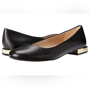Tahari Black Flats Shoes Ranma Round Toe Leather Shoes 8.5. Mirror gold heels.
